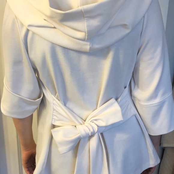 White jacket - Picture 5 of 6